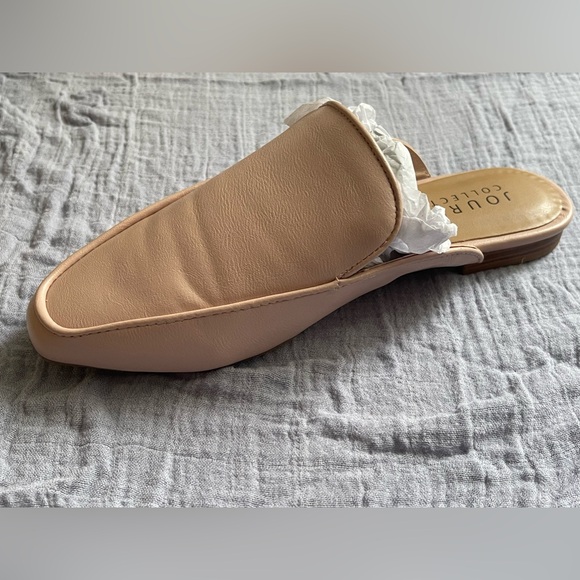 Journee Collection Akza Mule in Blush 8 WIDE - Picture 11 of 12